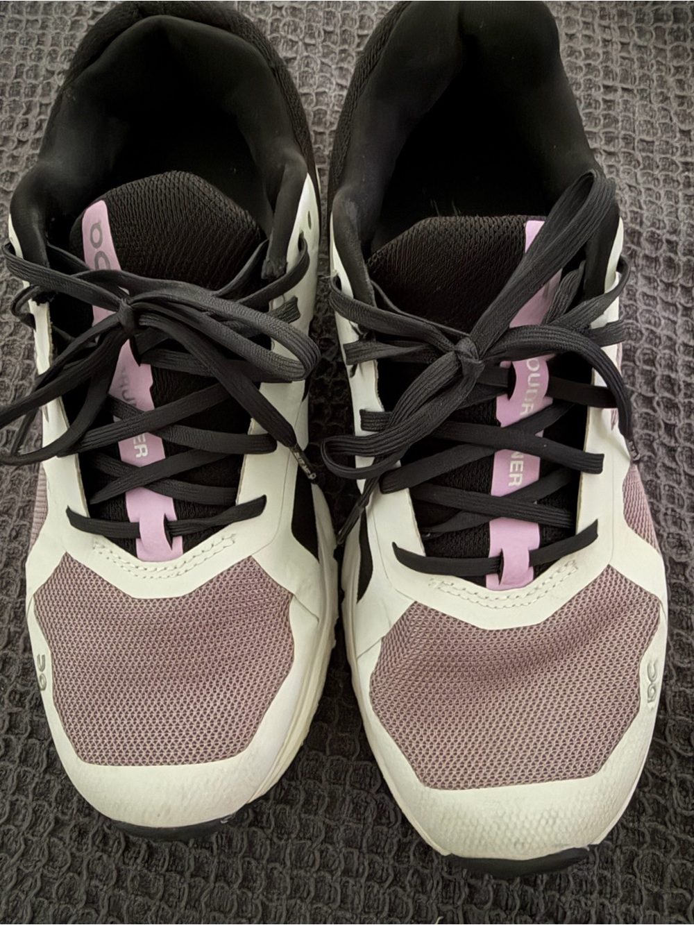 Women's Lightweight Lace-Up Sneakers in Mauve, Black & White